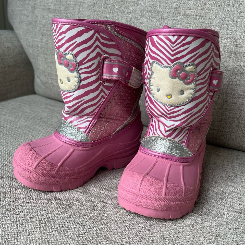 Hello Kitty Snow Boots